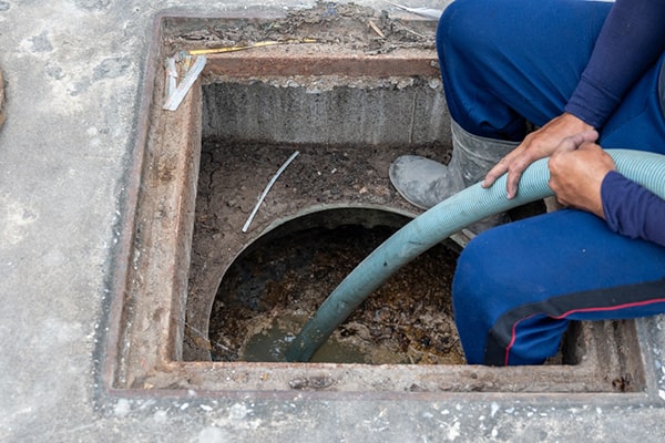 grease trap pumping is necessary to prevent grease build-up from causing serious plumbing issues and environmental contamination